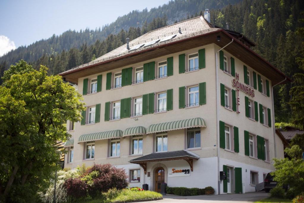 Sonnegg Hotel Zweisimmen Exterior photo
